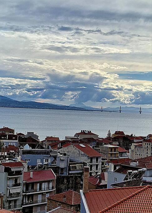 360ᵒ Lepanto Apartment Nafpaktos Luaran gambar