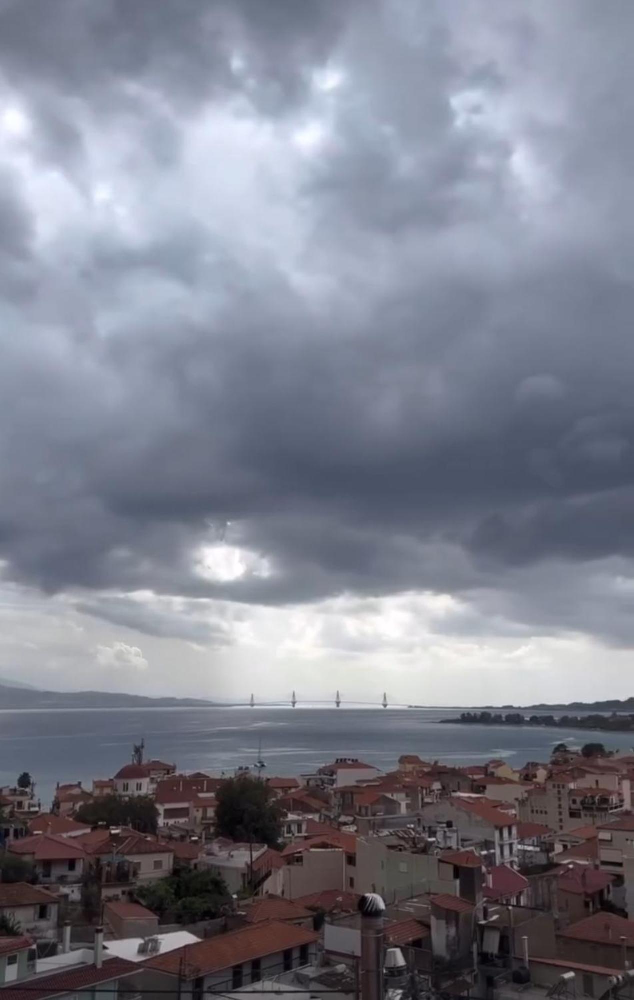 360ᵒ Lepanto Apartment Nafpaktos Luaran gambar